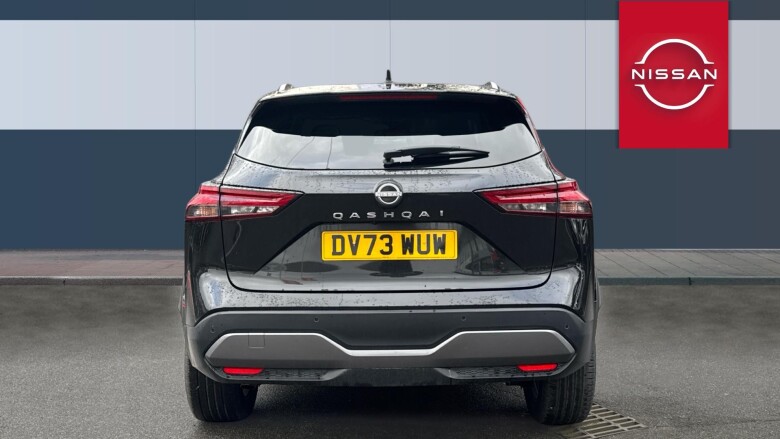 Nissan Qashqai 1.3 DiG-T MH Tekna 5dr Petrol Hatchback